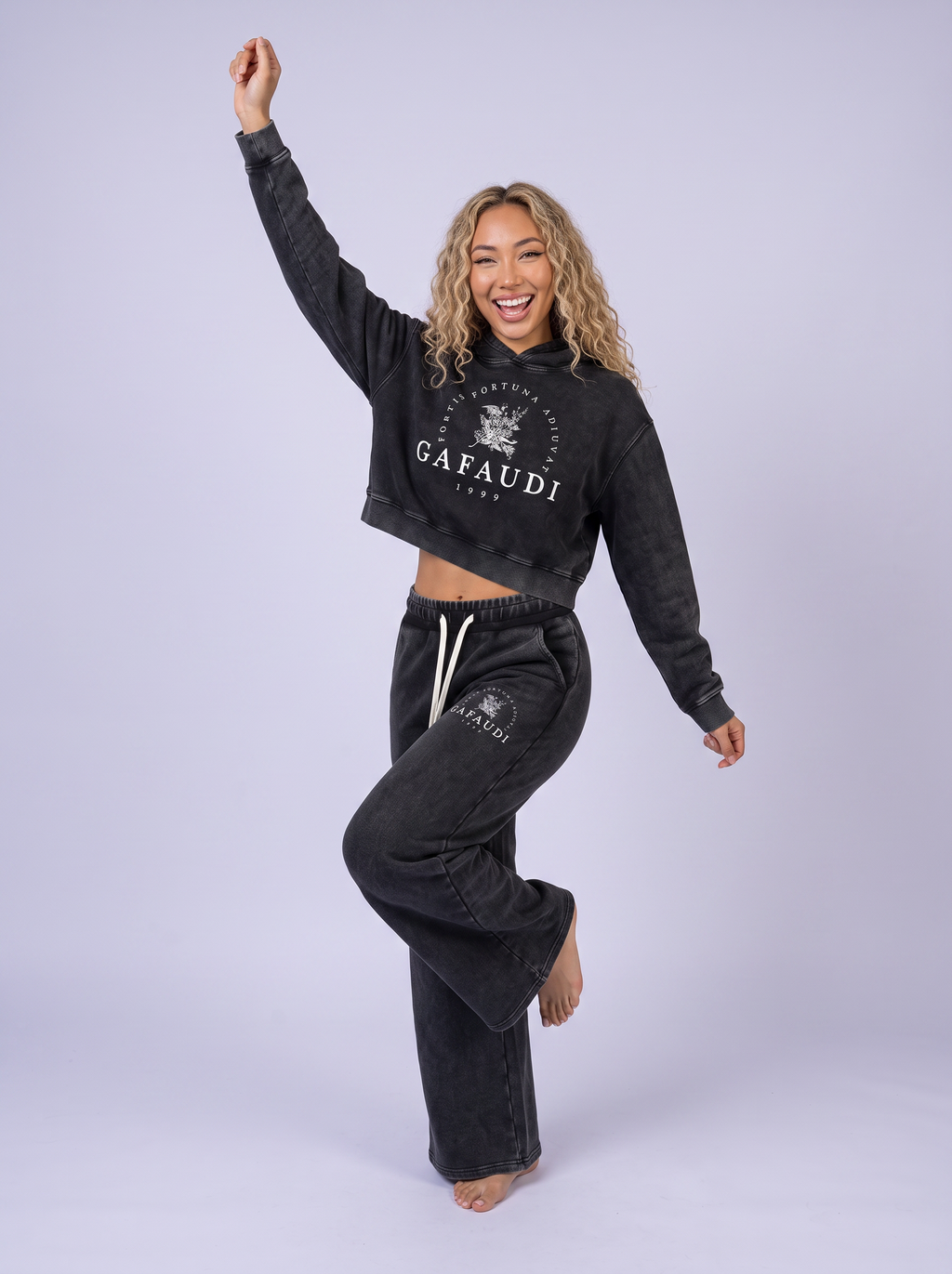 GAFAUDI Women’s Mineral Washed Crop Hoodie