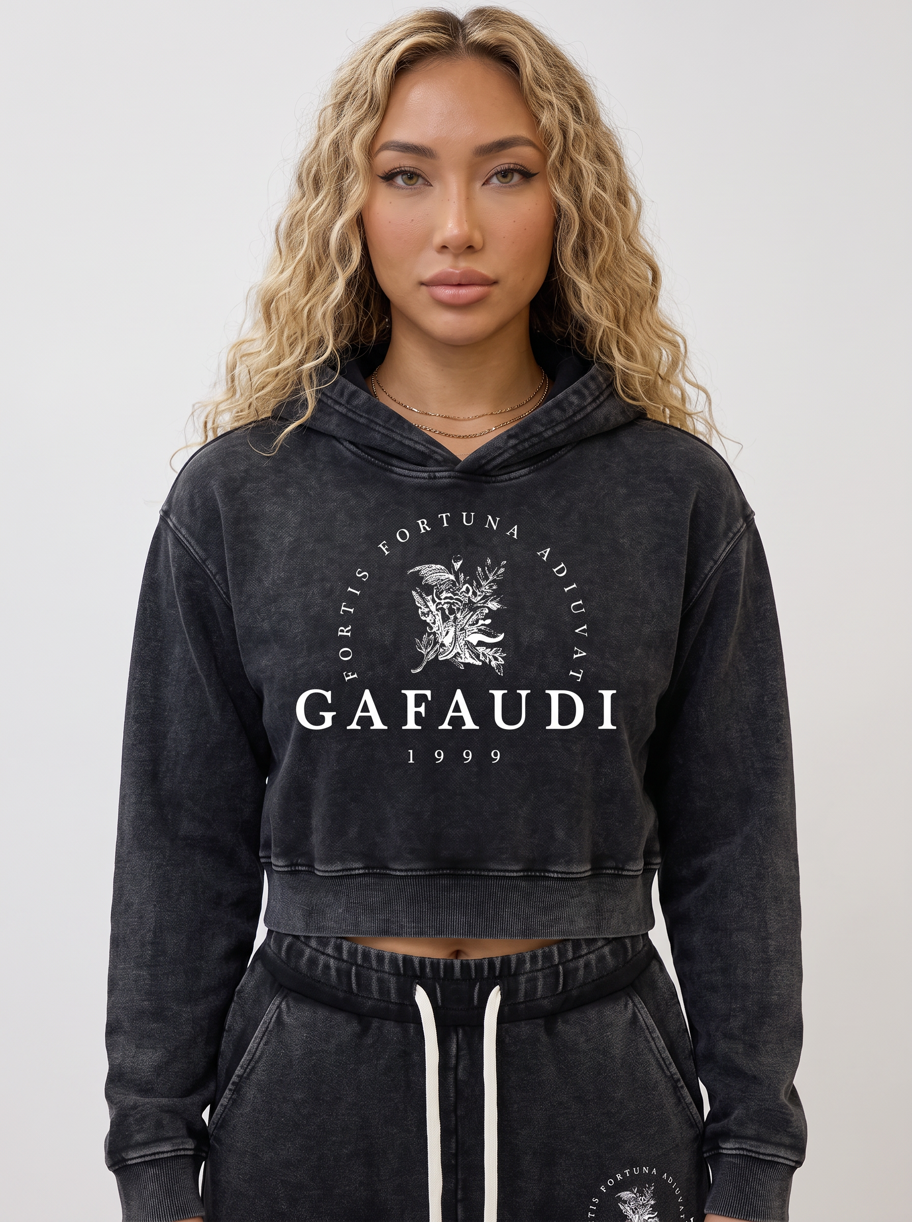 GAFAUDI Women’s Mineral Washed Crop Hoodie