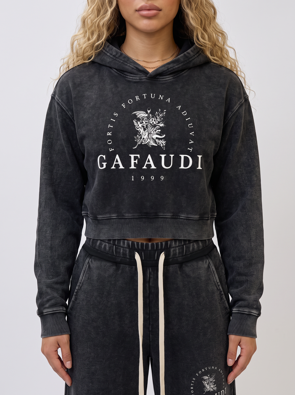GAFAUDI Women’s Mineral Washed Crop Hoodie