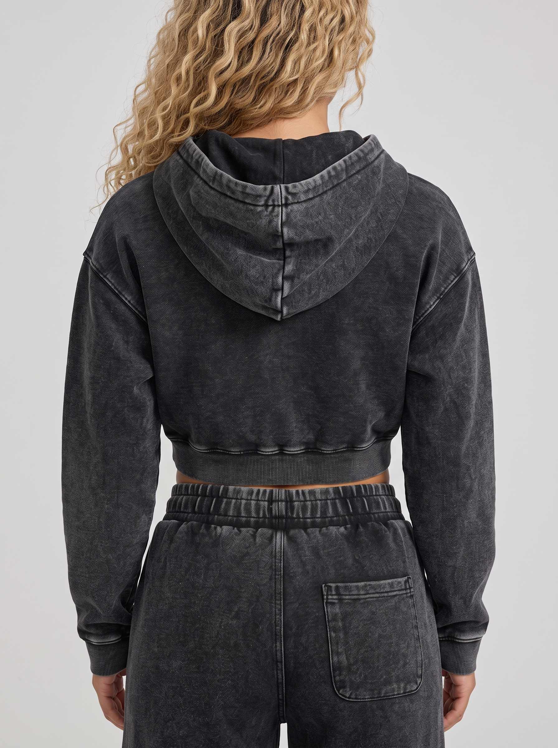 GAFAUDI Women’s Mineral Washed Crop Hoodie