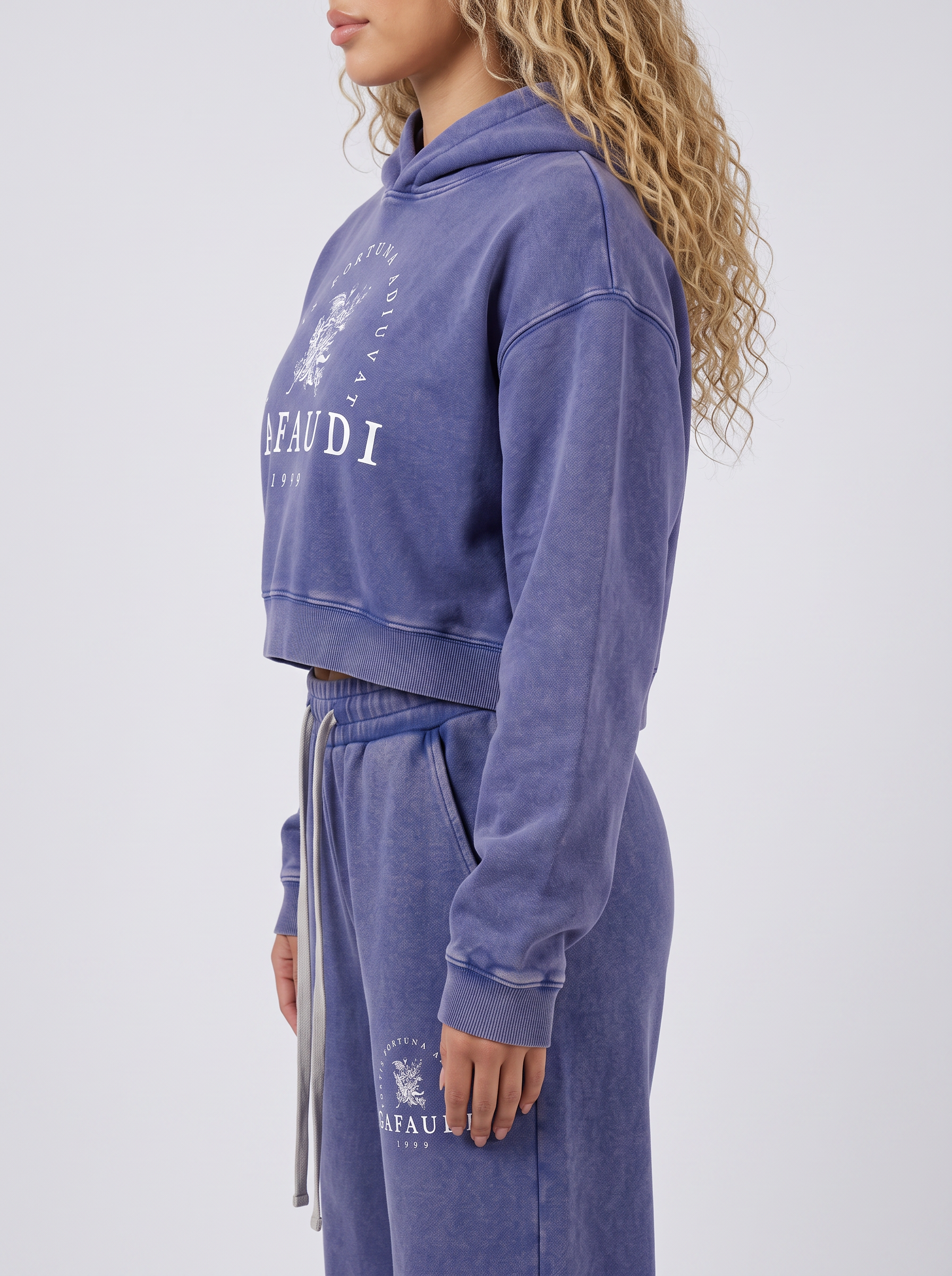 GAFAUDI Women’s Mineral Washed Crop Hoodie