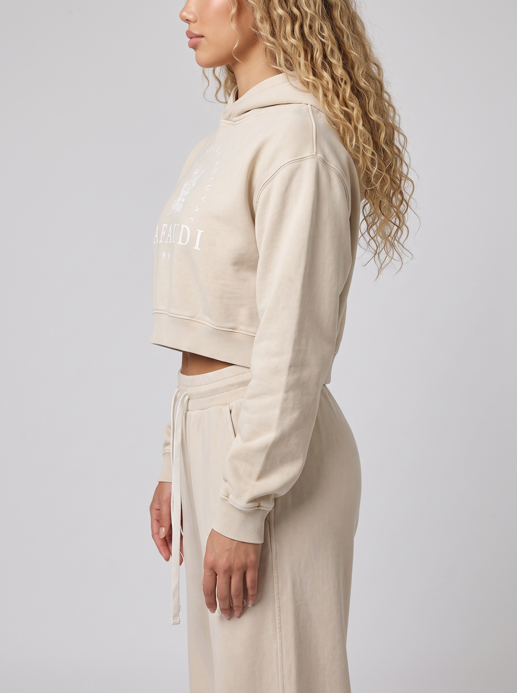 GAFAUDI Women’s Mineral Washed Crop Hoodie