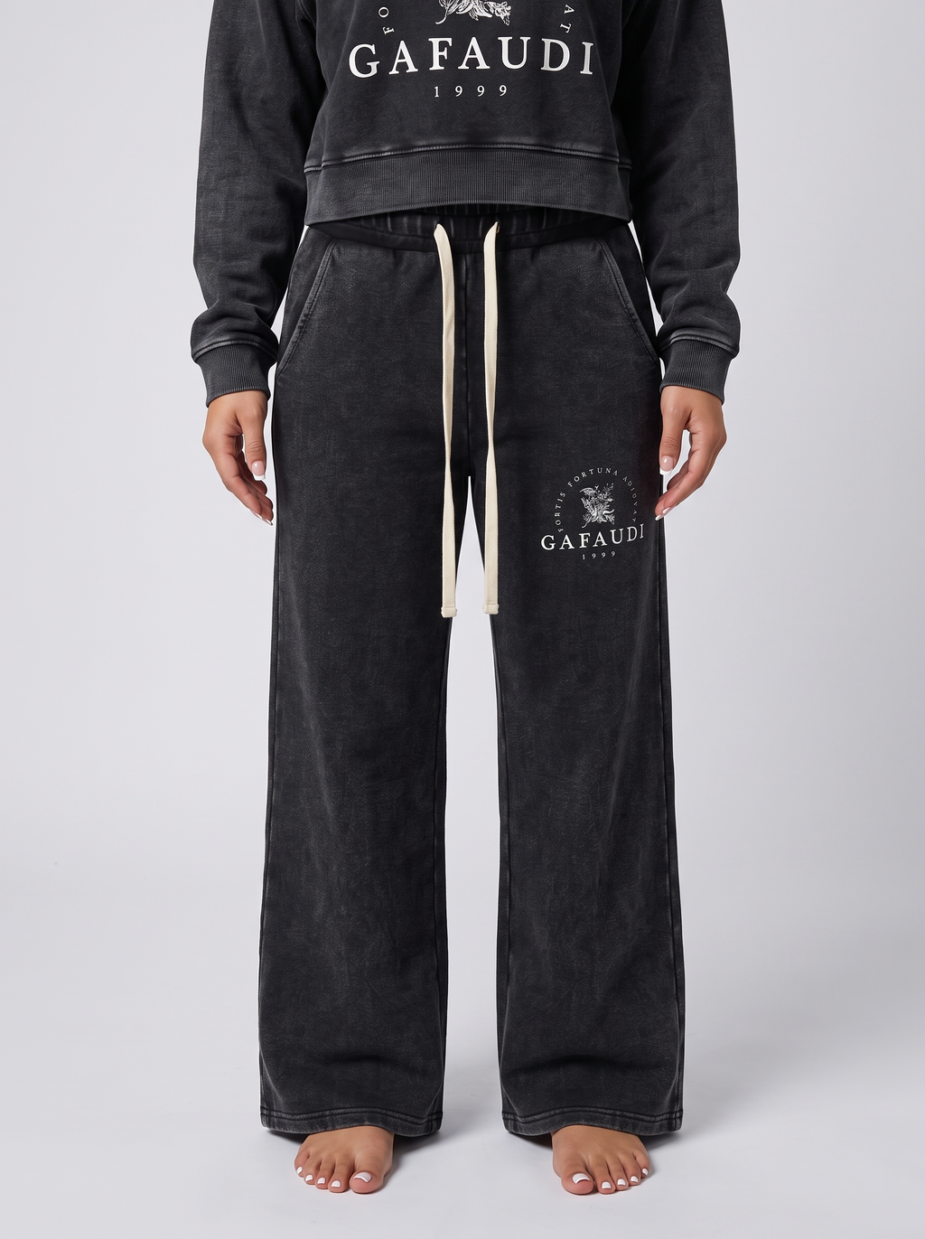 GAFAUDI Women’s Mineral Wash Flared Leg Sweatpants