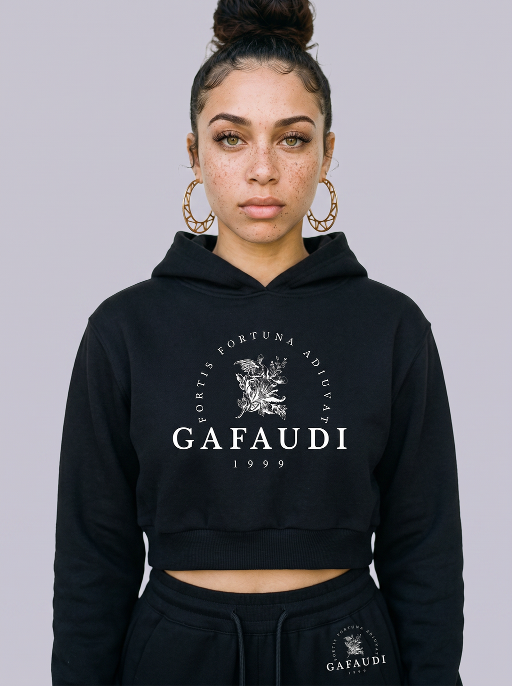 GAFAUDI Essential Cropped Hoodie