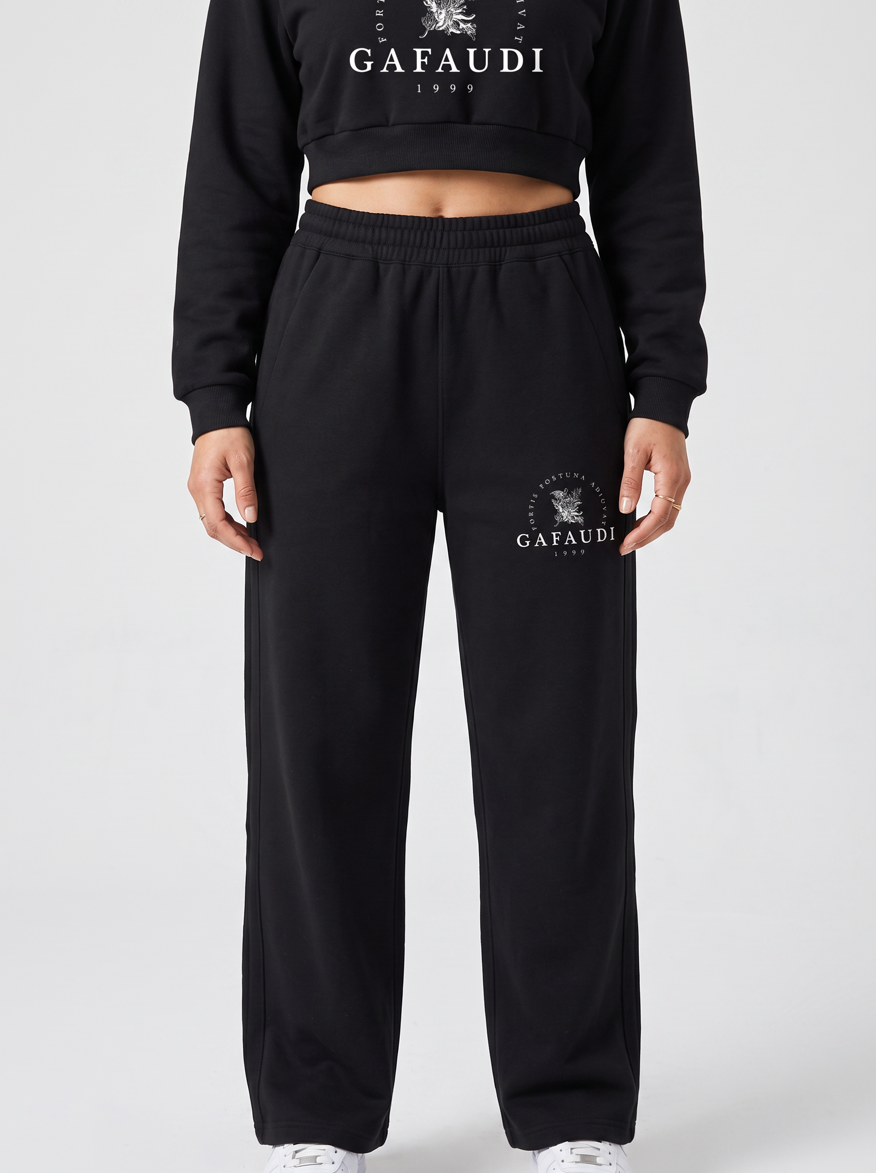 GAFAUDI Essential Drawstring Straight-Leg Sweatpants