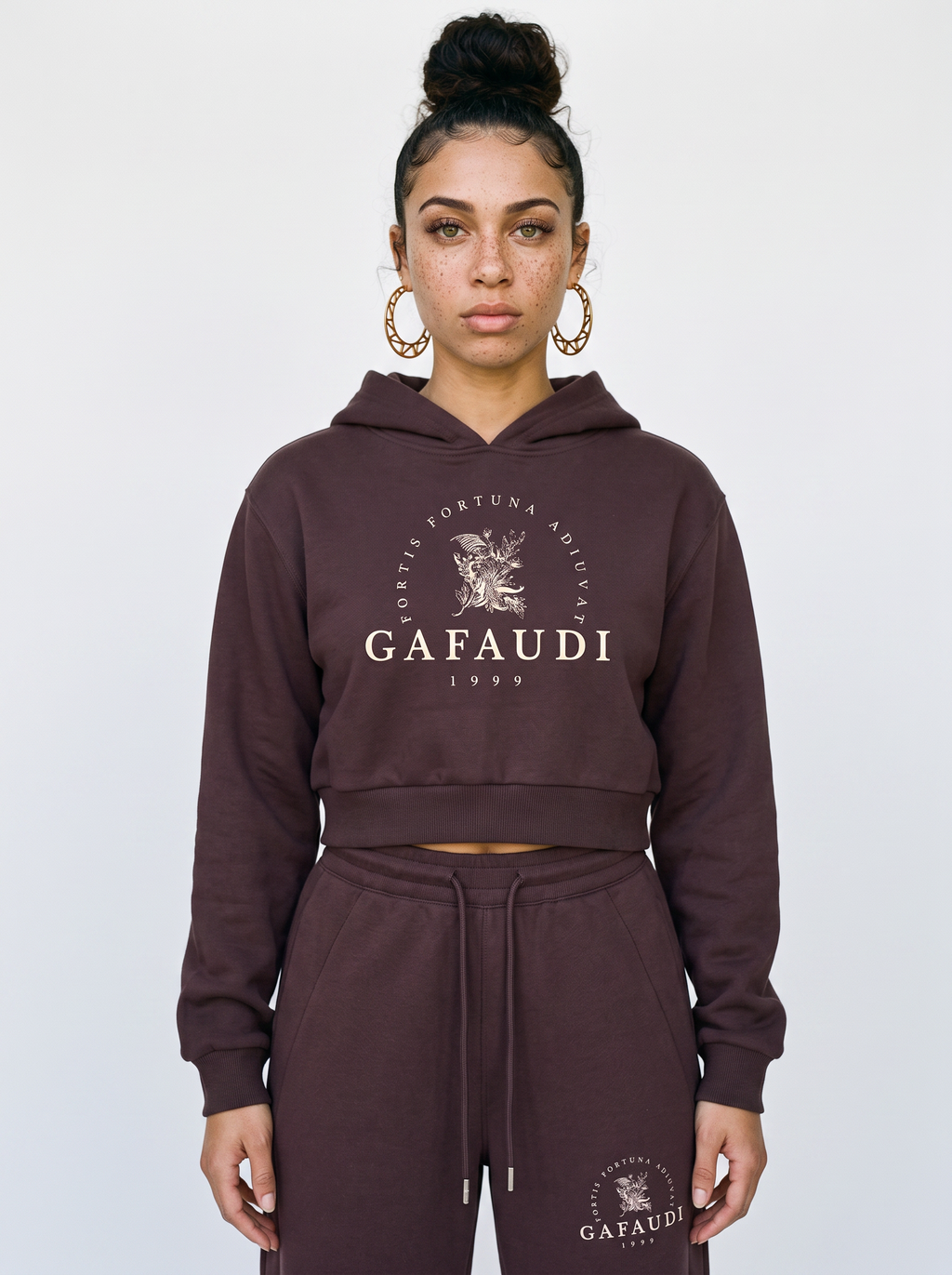 GAFAUDI Essential Cropped Hoodie