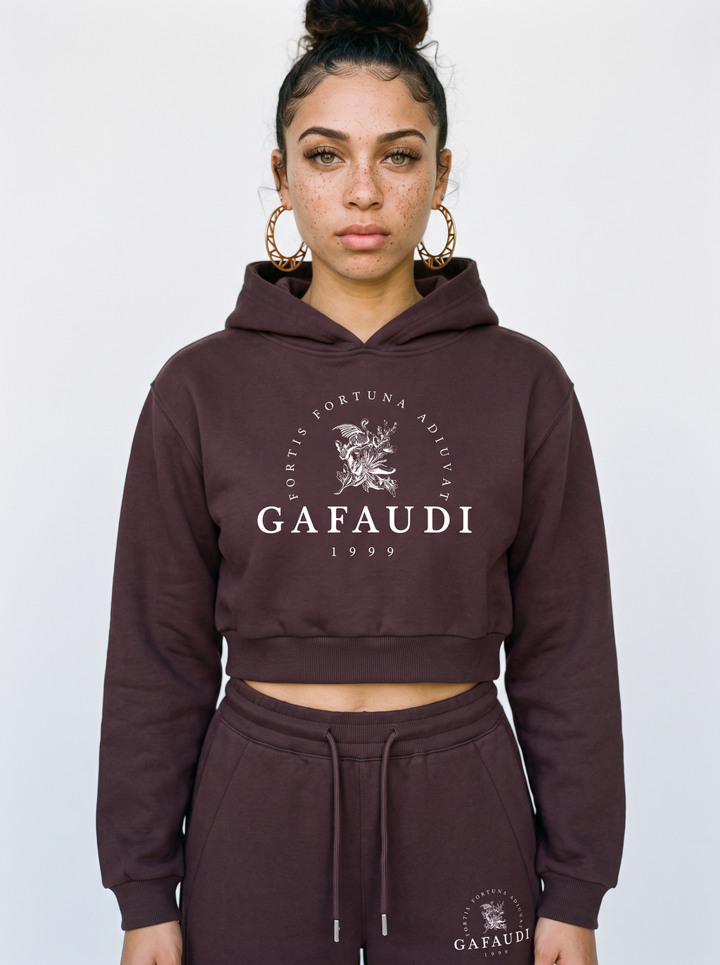 GAFAUDI Essential Cropped Hoodie