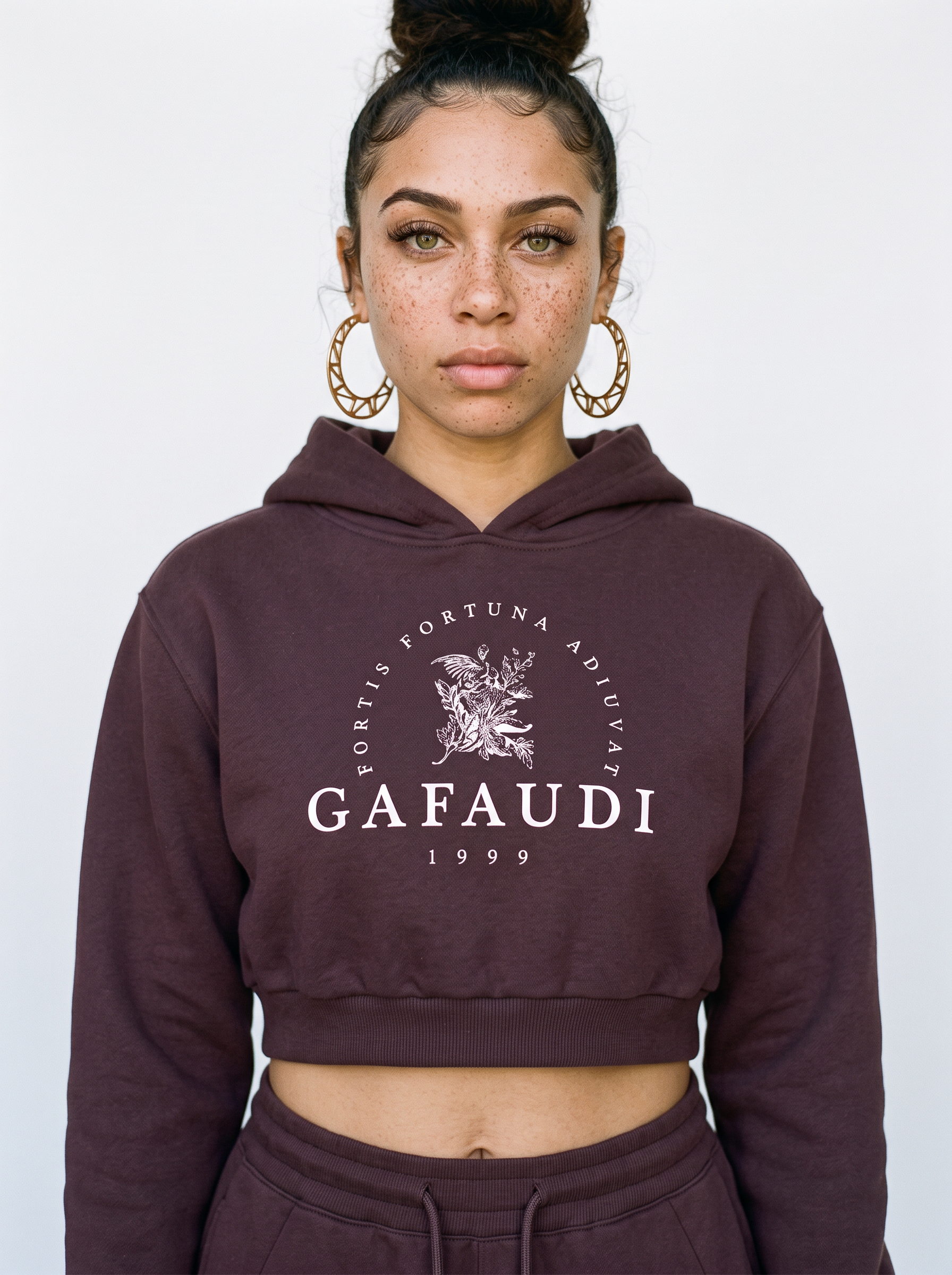 GAFAUDI Essential Cropped Hoodie