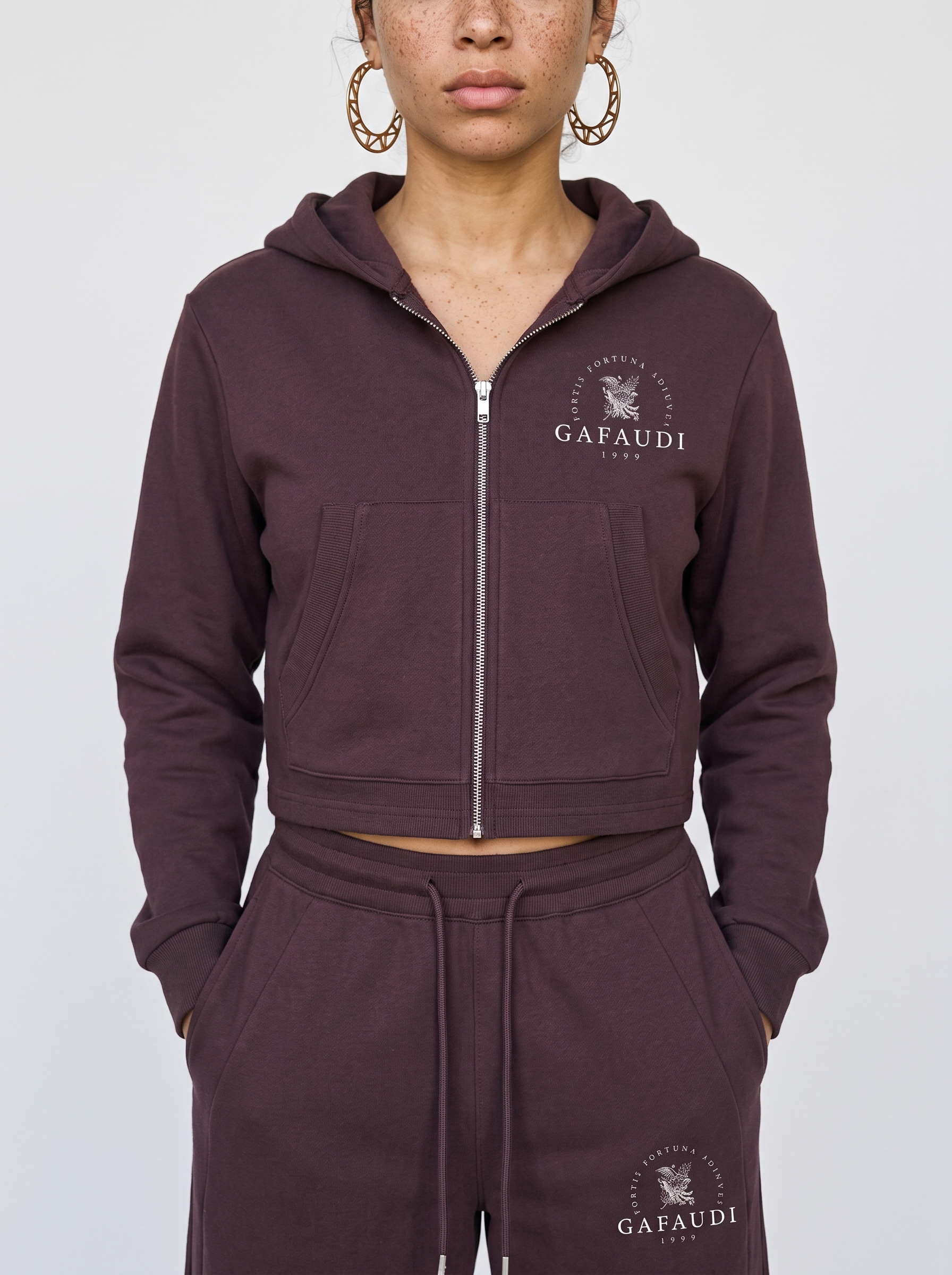 GAFAUDI Essential Cropped Zip-Up Hoodie