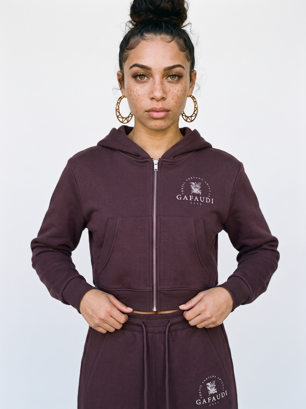 GAFAUDI Essential Cropped Zip-Up Hoodie