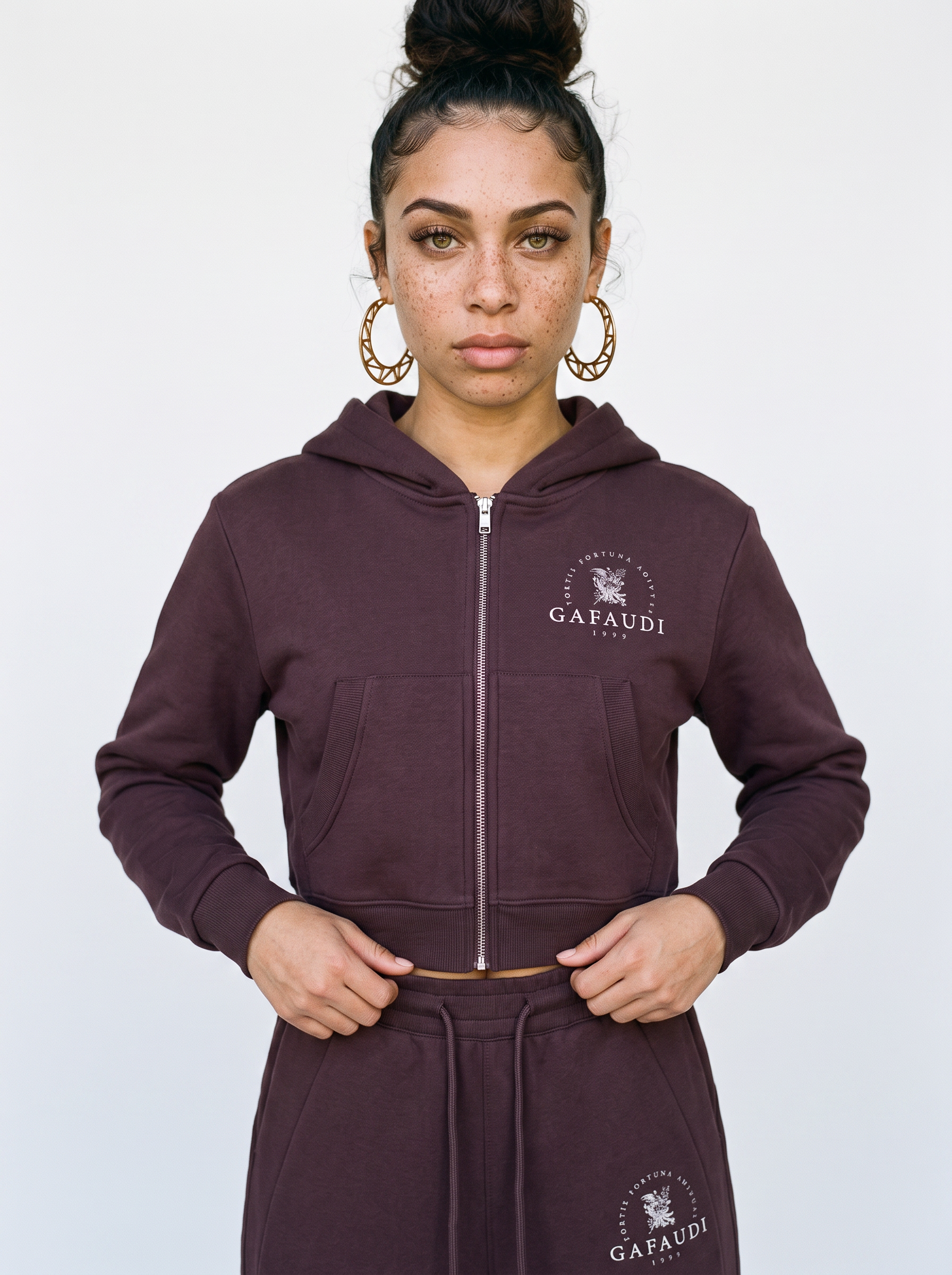 GAFAUDI Essential Cropped Zip-Up Hoodie