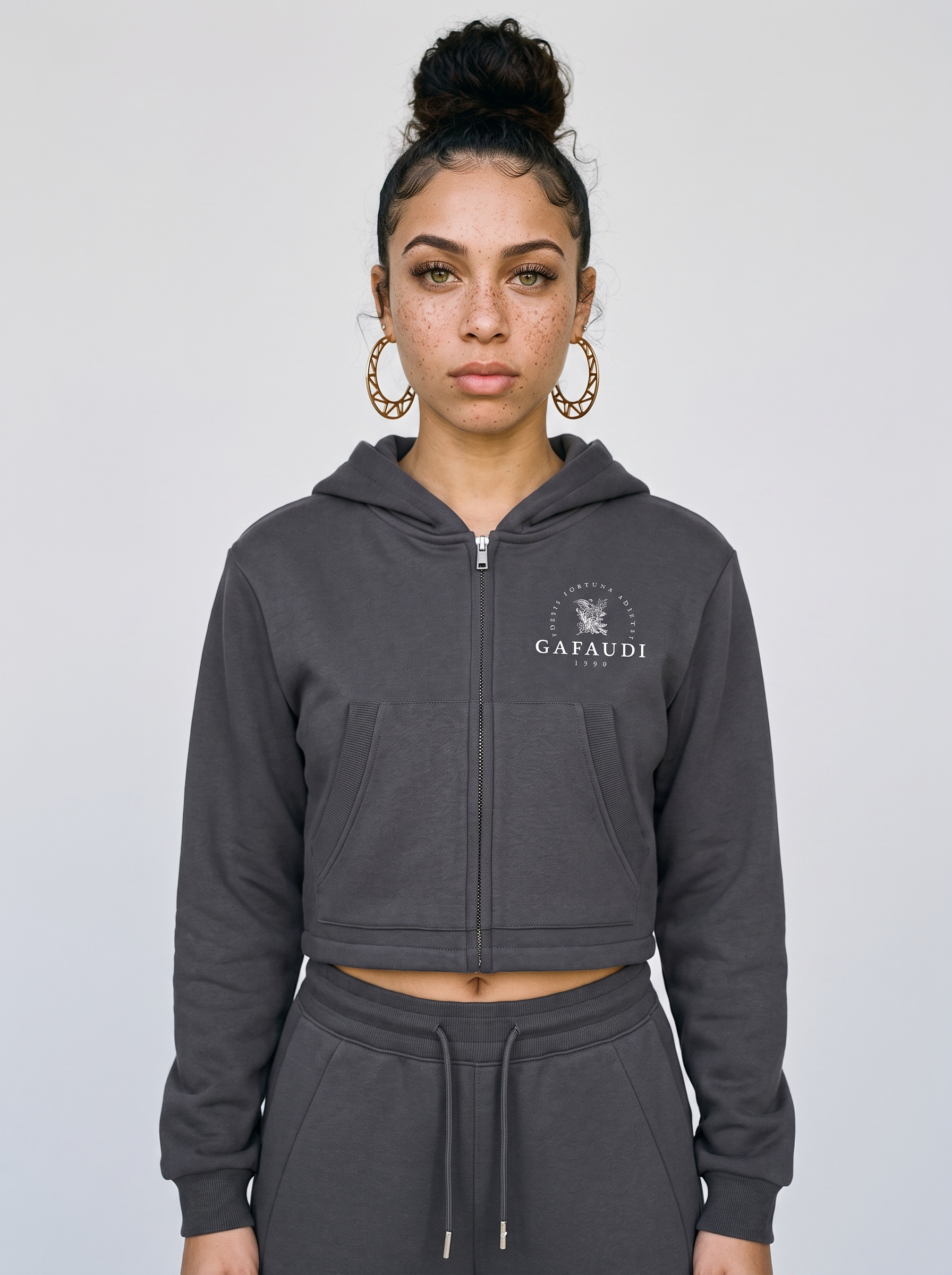 GAFAUDI Essential Cropped Zip-Up Hoodie